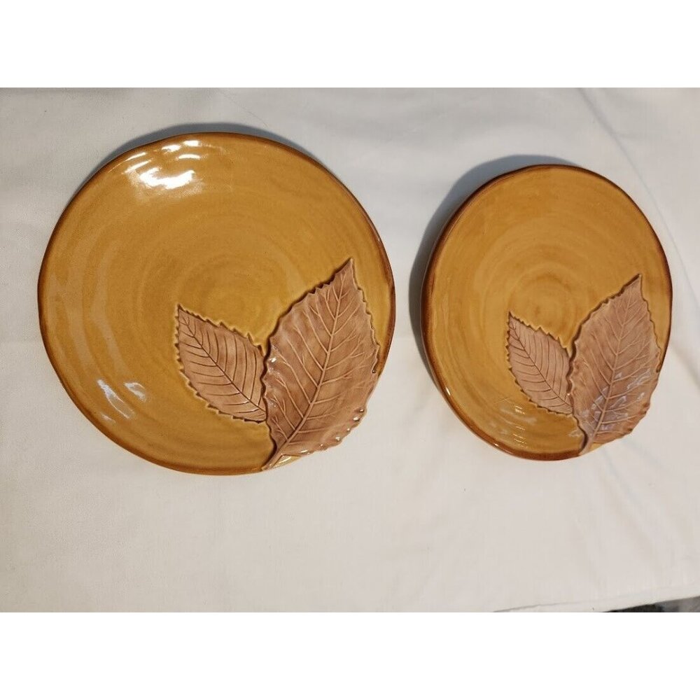 Vintage Linens N Things Embossed Tan Leaf Salad Plates x2